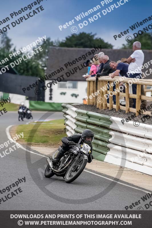 Vintage motorcycle club;eventdigitalimages;mallory park;mallory park trackday photographs;no limits trackdays;peter wileman photography;trackday digital images;trackday photos;vmcc festival 1000 bikes photographs